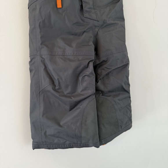 Patagonia toddler snow bibs in size 2T in grey & orange - Picture 4 of 10